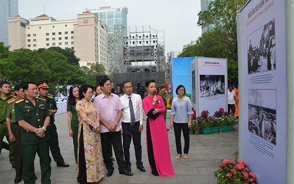 Hơn 200 tác phẩm giới thiệu về Sài Gòn - TP Hồ Chí Minh - Ảnh 1.