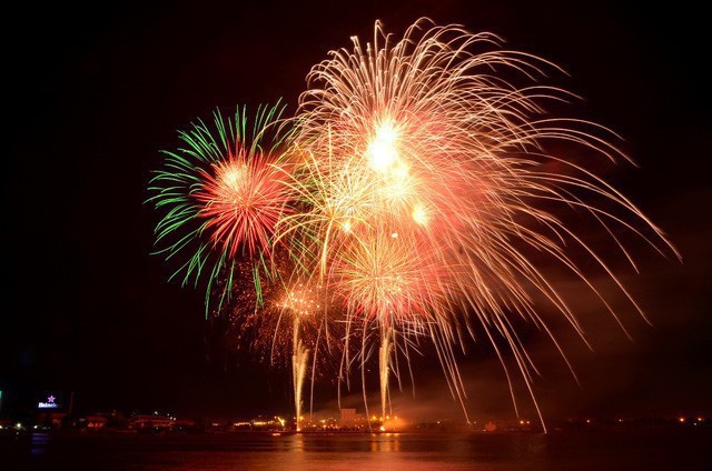 Lâm Đồng sẽ bắn pháo hoa tại 3 điểm chào đón năm mới 2019 - Ảnh 1.