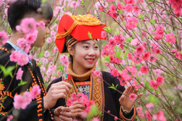 Lạng Sơn: Tưng bừng lễ hội hoa đào Xuân Kỷ Hợi - Ảnh 1.