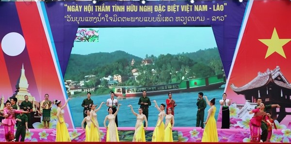 Nhiều hoạt động văn hóa, du lịch đặc sắc tại Ngày hội Thắm tình hữu nghị Việt - Lào 2019 - Ảnh 1.