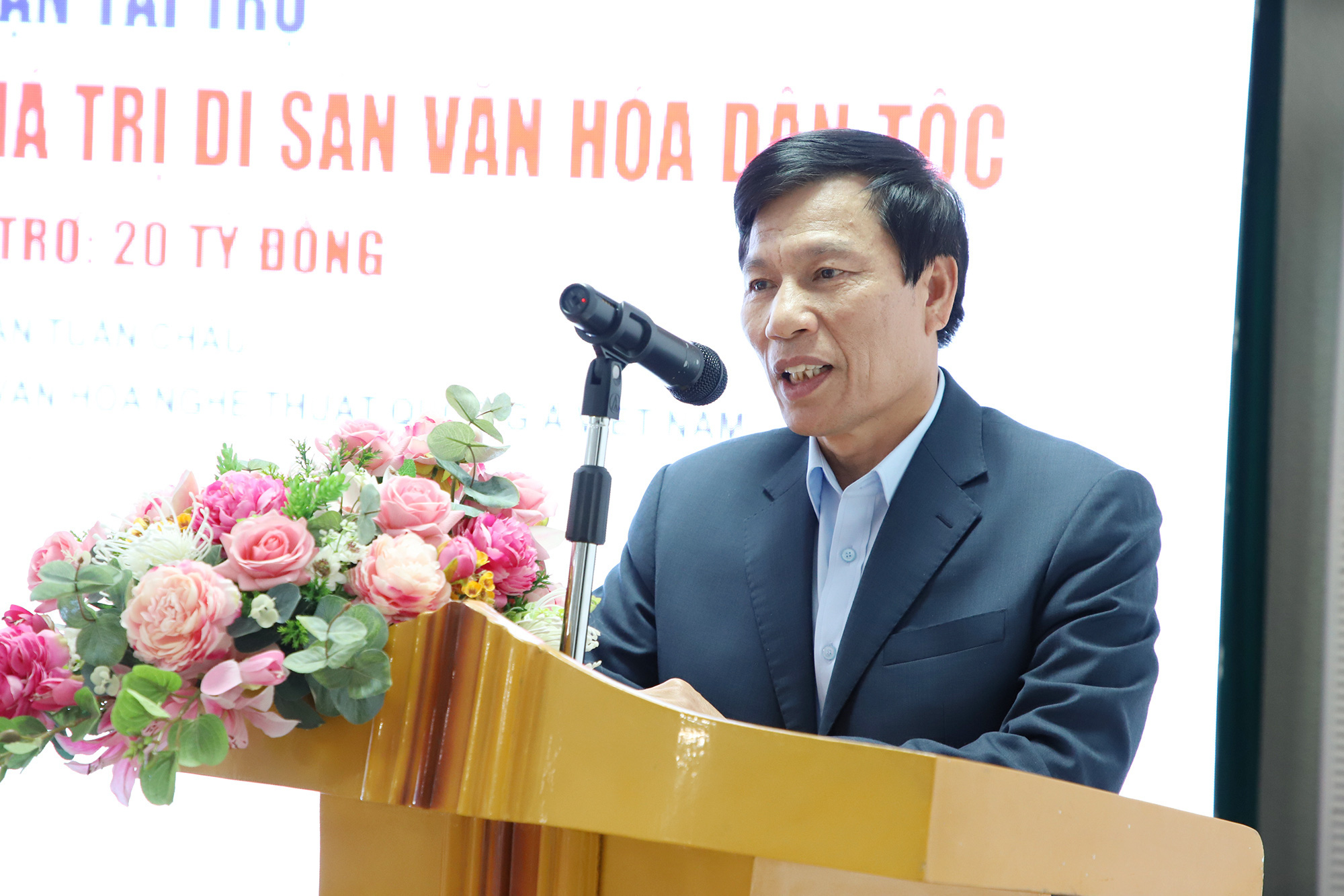 Viện Văn hóa Nghệ thuật quốc gia Việt Nam tiếp nhận tài trợ 20 tỷ đầu tư và phát huy giá trị di sản văn hóa dân tộc - Ảnh 1.