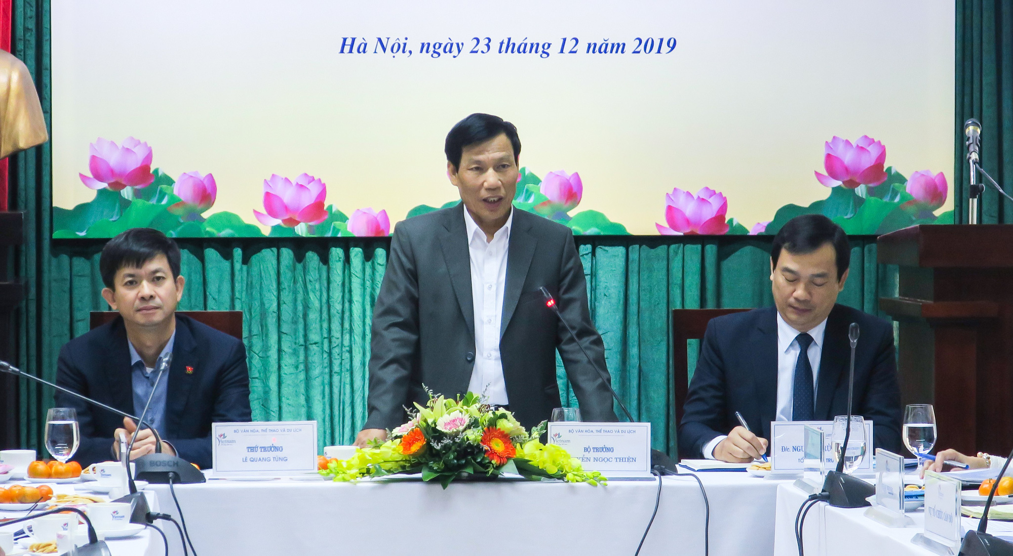 Ngành Du lịch năm 2019 đã hoàn thành mục tiêu đón 18 triệu lượt khách quốc tế - Ảnh 1.