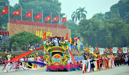 Hà Nội triển khai Cuộc vận động sáng tạo văn học, nghệ thuật tiến tới kỷ niệm 1010 năm Thăng Long - Hà Nội - Ảnh 1.