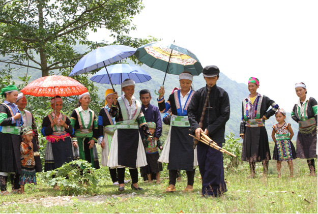 Cao Bằng tổ chức Ngày hội văn hóa dân tộc Mông đón chào Tết nguyên đán Canh Tý - Ảnh 1.
