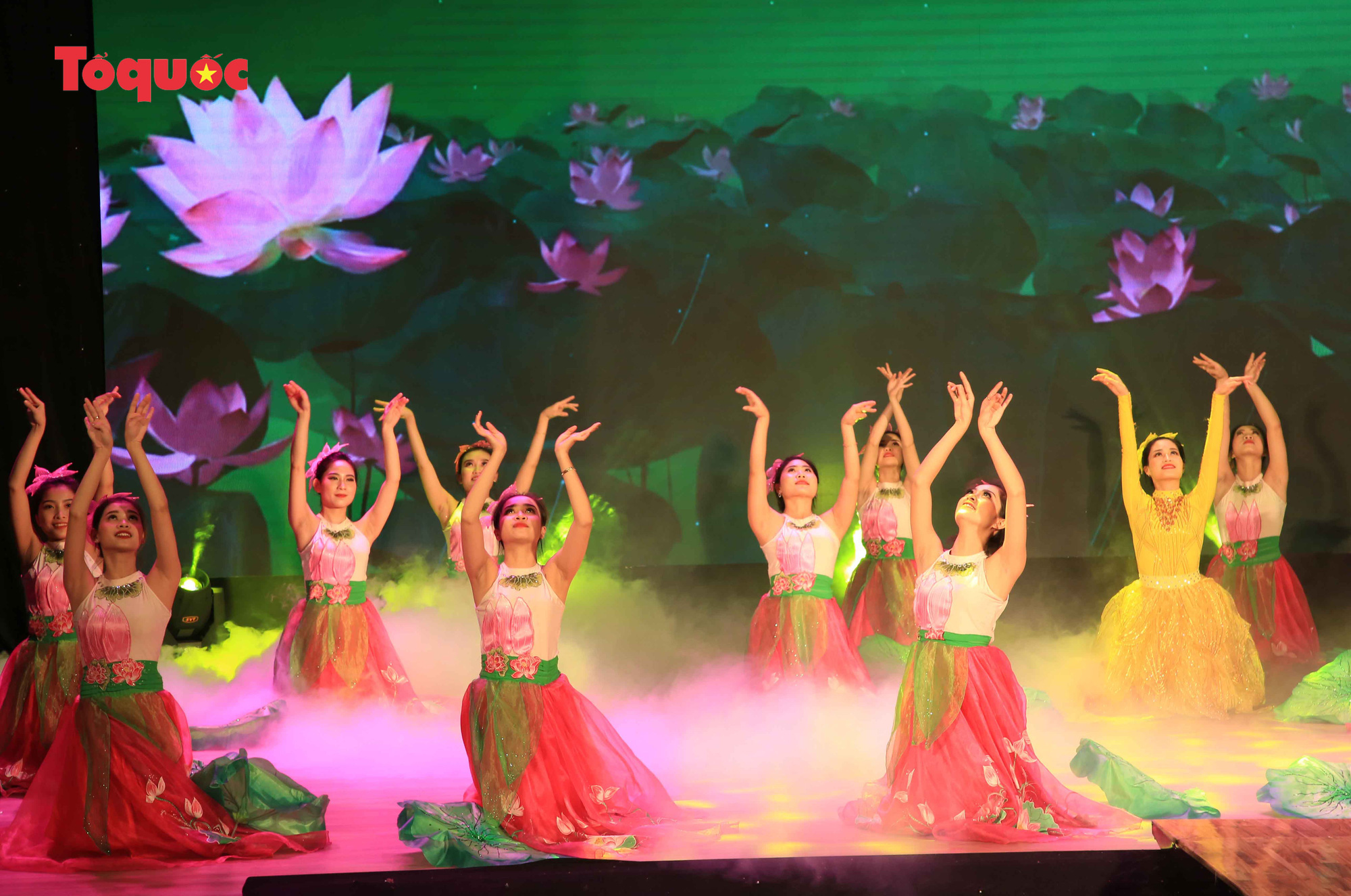 Giới thiệu văn hóa Việt cho du khách quốc tế qua “Áo Dài Show” - Ảnh 5.
