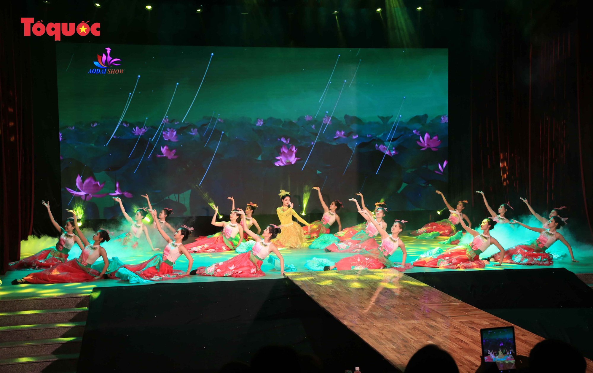 Giới thiệu văn hóa Việt cho du khách quốc tế qua “Áo Dài Show” - Ảnh 7.