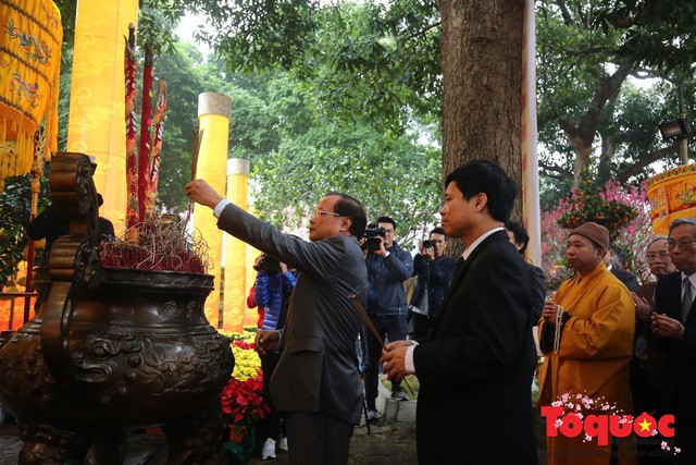 Lễ dâng hương khai Xuân Kỷ Hợi 2019 tại Hoàng thành Thăng Long - Ảnh 3.
