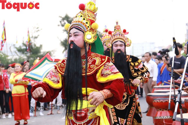Trao Bằng chứng nhận Lễ hội Cầu ngư tại Đà Nẵng vào Danh mục di sản văn hóa phi vật thể quốc gia - Ảnh 8.
