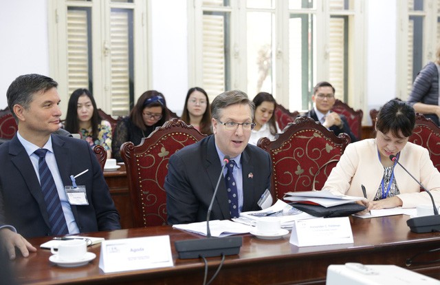 Bộ trưởng Nguyễn Ngọc Thiện làm việc với Hội đồng kinh doanh Hoa Kỳ - ASEAN - Ảnh 2.