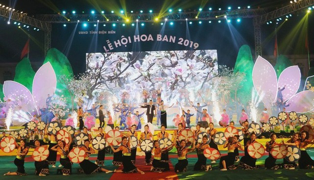 Khai mạc Lễ hội Hoa Ban 2019 và Ngày hội VHTTDL tỉnh Điện Biên lần thứ VI - Ảnh 1.
