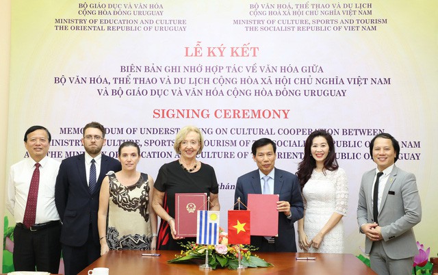 Ký kết hợp tác văn hóa giữa Việt Nam và Uruguay - Ảnh 1.