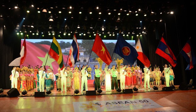 160 nghệ sĩ tham dự Liên hoan âm nhạc ASEAN 2019 tại thành phố Hoa phượng đỏ - Ảnh 1.