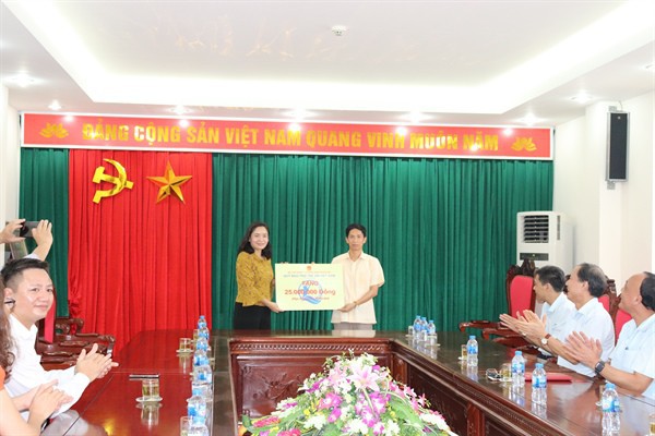 Kiểm tra việc thực hiện Phong trào toàn dân đoàn kết xây dựng đời sống văn hóa tại Hưng Yên và Hà Nội  - Ảnh 2.
