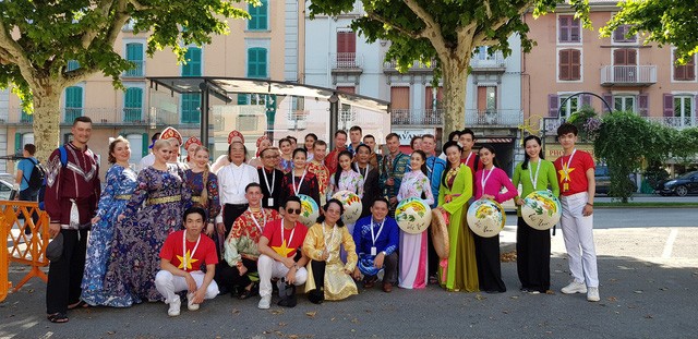 Dấu ấn Việt tại Festival văn hóa dân gian thế giới   - Ảnh 3.
