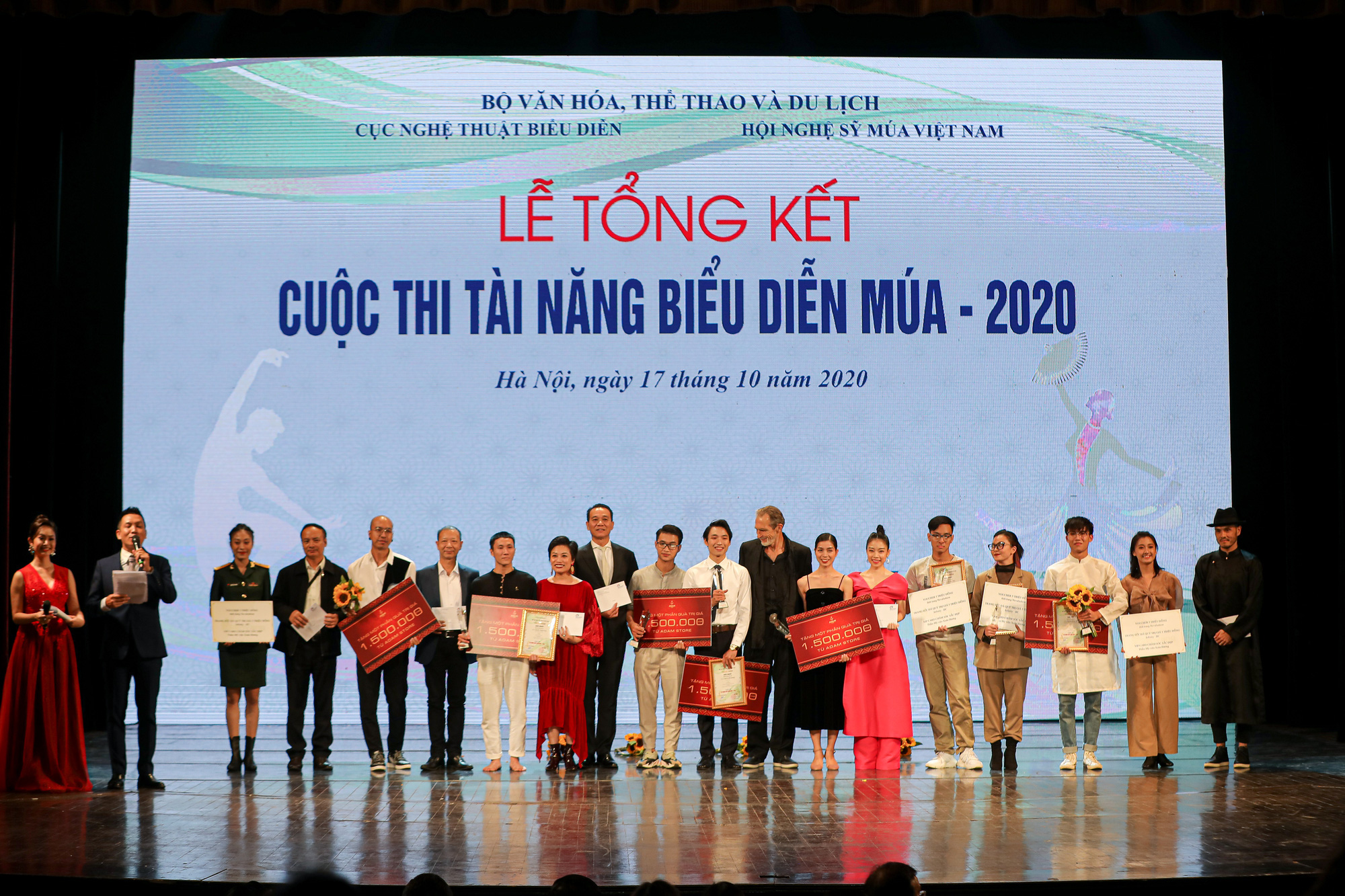 Lễ Tổng kết, Trao giải cuộc thi tài năng biểu diễn múa 2020 - Ảnh 11.