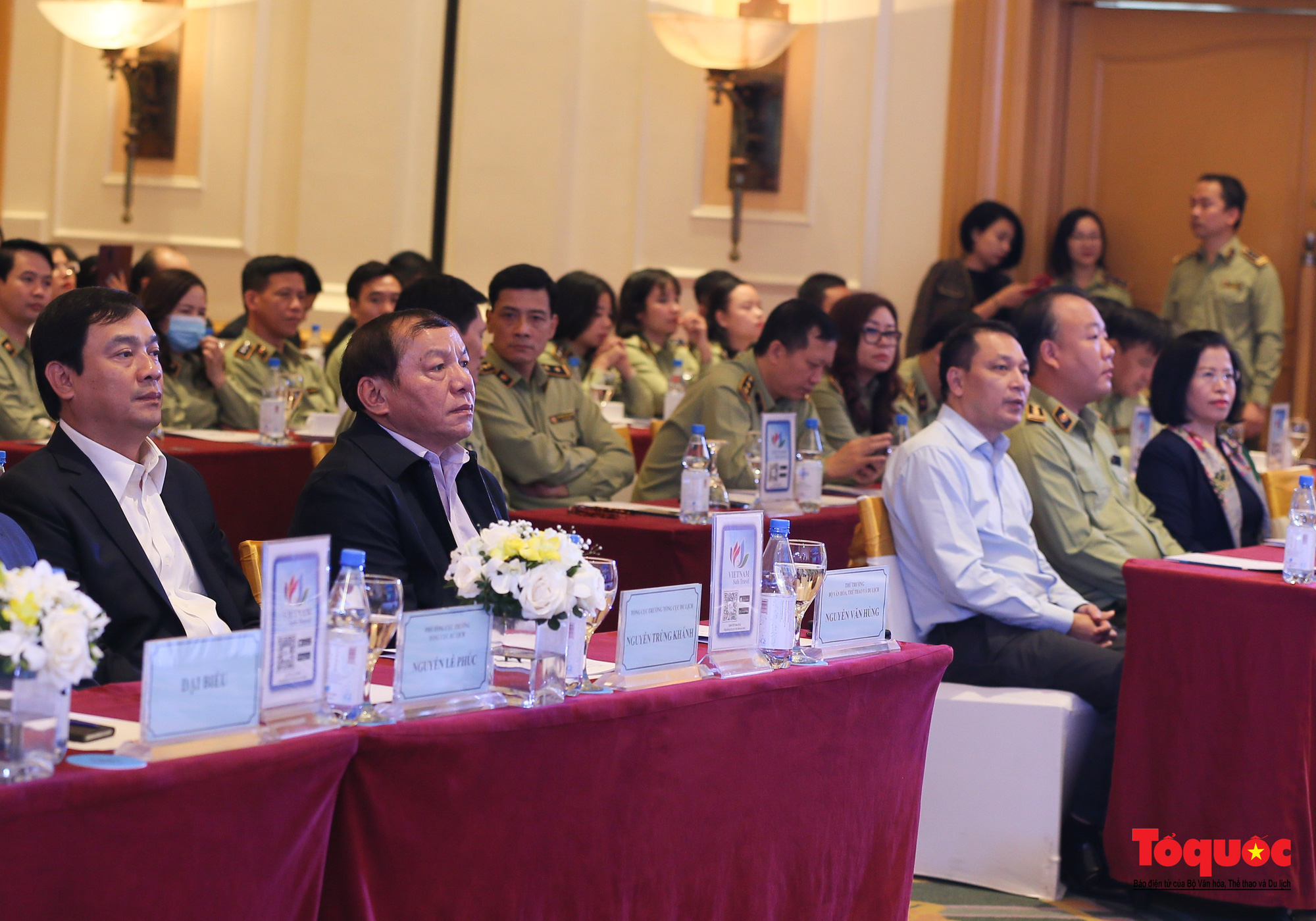 Tổng cục Du lịch và Tổng cục Quản lý thị trường cùng &quot;bắt tay&quot;  xây dựng du lịch Việt Nam an toàn - Ảnh 1.