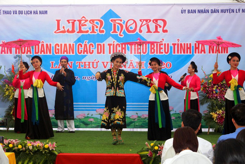 Liên hoan Văn hóa dân gian các di tích tiêu biểu tỉnh Hà Nam - Ảnh 1.