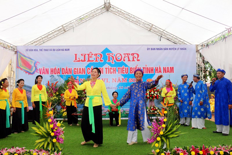 Liên hoan Văn hóa dân gian các di tích tiêu biểu tỉnh Hà Nam - Ảnh 2.