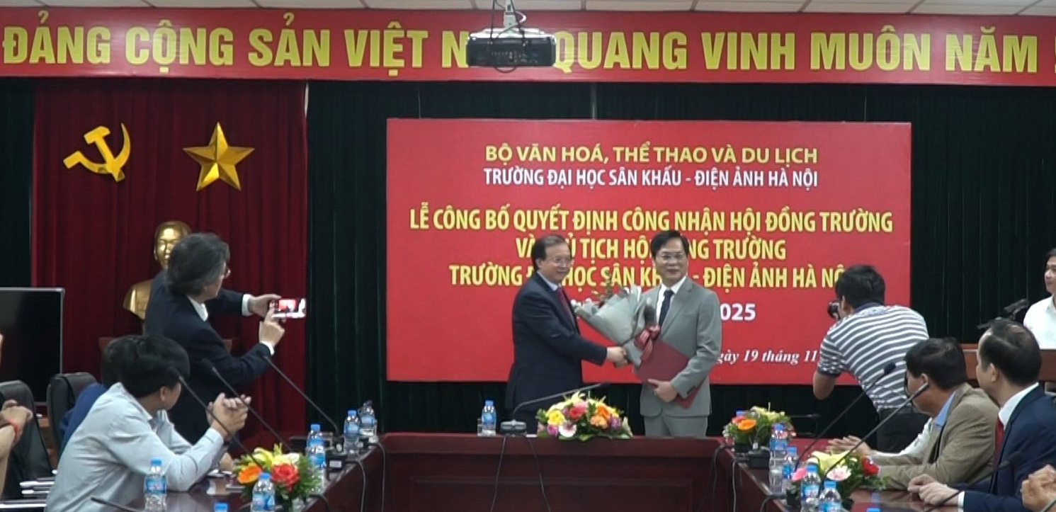 Công bố quyết định thành lập Hội đồng trường Đại học Sân khấu - Điện ảnh và Học viện Múa Việt Nam - Ảnh 1.