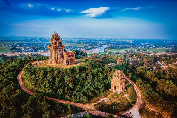 Đẩy mạnh kích cầu và liên kết du lịch giữa Bình Định và Nghệ An - Ảnh 2.