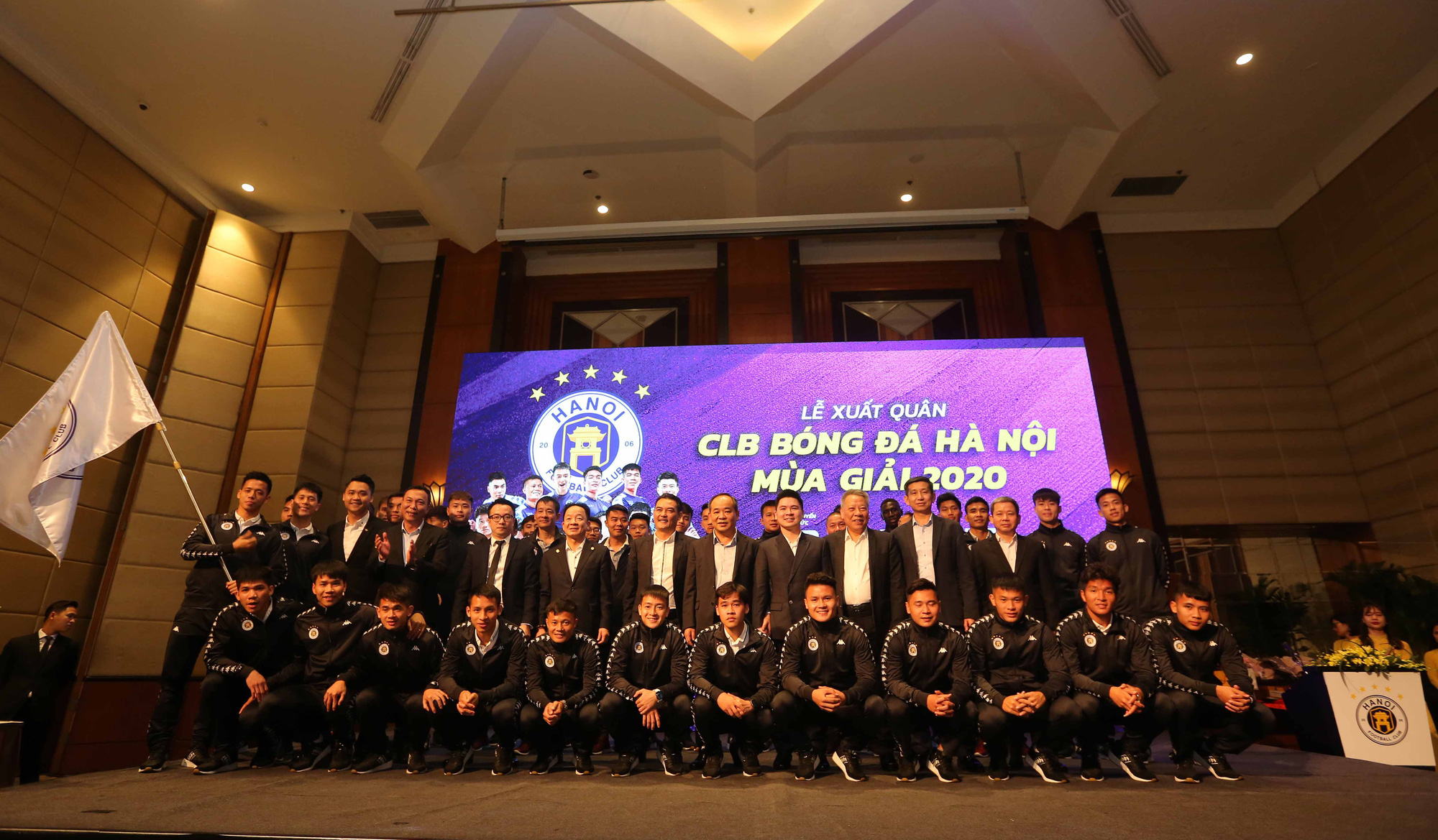 Thứ trưởng Lê Khánh Hải dự lễ xuất quân CLB Hà Nội mùa giải 2020 - Ảnh 2.
