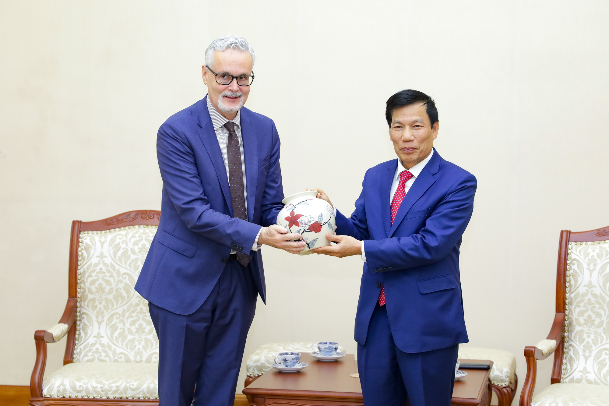 Bộ trưởng Nguyễn Ngọc Thiện: Hợp tác văn hóa, thể thao, du lịch Việt Nam- Đức đã đạt nhiều thành tựu quan trọng - Ảnh 2.