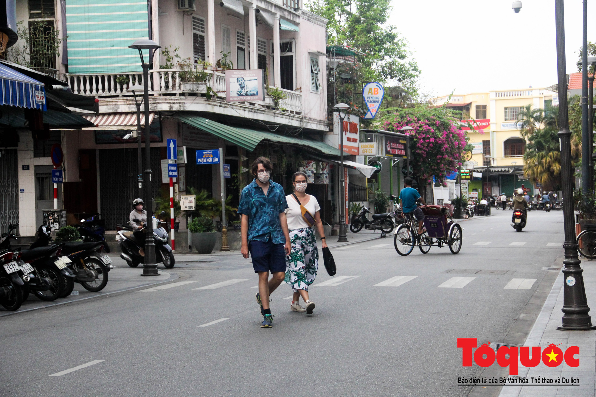 Thừa Thiên Huế bàn giải pháp phục hồi, kích cầu phát triển du lịch sau đại dịch - Ảnh 1.