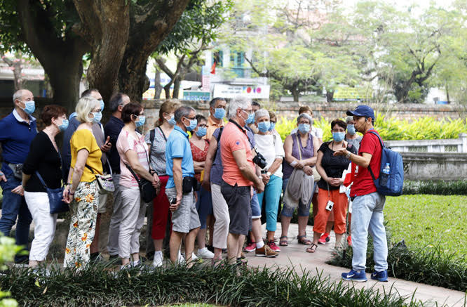 Triển khai các biên pháp phòng, chống dịch bệnh Covid – 19 tại các đơn vị kinh doanh dịch vụ du lịch - Ảnh 1.