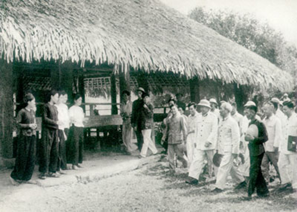 Tuyên Quang: Tuyên truyền kỷ niệm 130 năm Ngày sinh Chủ tịch Hồ Chí Minh (19/5/1890-19/5/2020) - Ảnh 1.