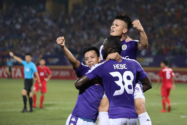 AFC mong muốn các giải bóng đá tại Việt Nam có thể trở lại trong tháng 5, làm gương cho các nước trong khu vực - Ảnh 1.