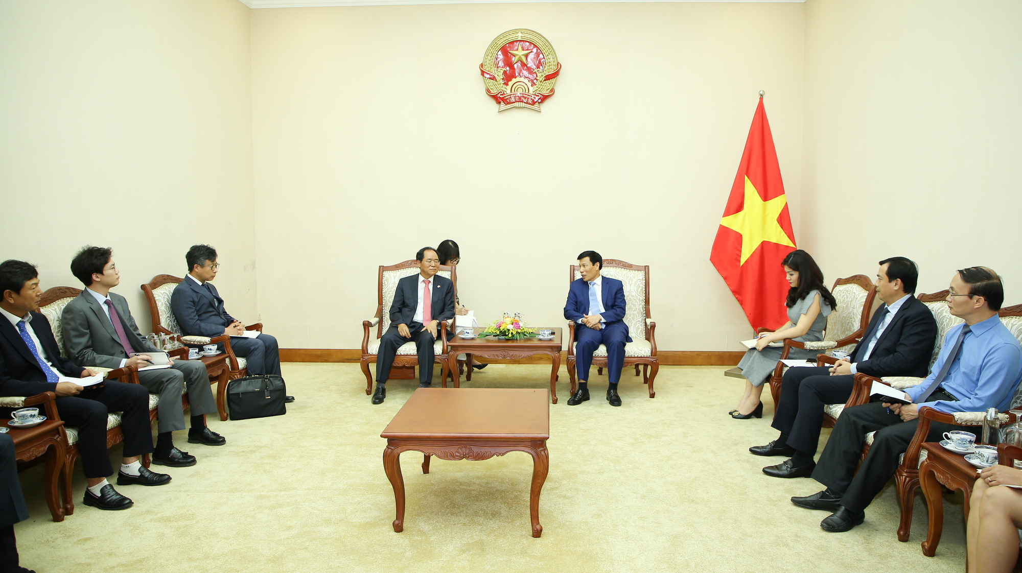 Bộ trưởng Nguyễn Ngọc Thiện: Việt Nam- Hàn Quốc tái khởi động mạnh mẽ các chương trình hợp tác văn hóa, thể thao và du lịch sau dịch Covid-19 - Ảnh 2.