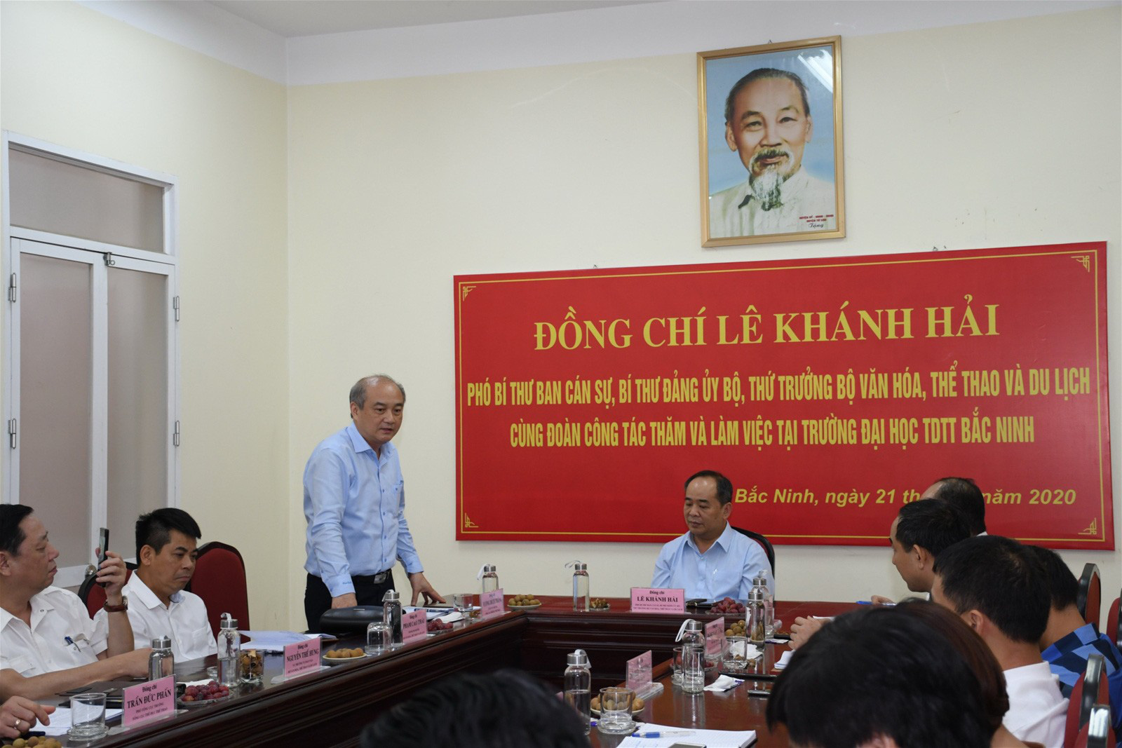 Thứ trưởng Lê Khánh Hải thăm và làm việc tại Trường Đại học TDTT Bắc Ninh - Ảnh 5.