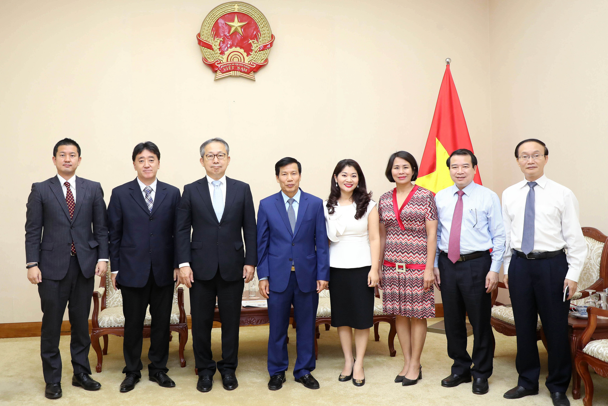 Bộ trưởng Nguyễn Ngọc Thiện tiếp tân Đại sứ Nhật Bản tại Việt Nam - Ảnh 2.