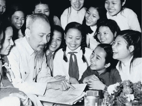 Chủ tịch Hồ Chí Minh - Lãnh tụ vĩ đại trọn đời hy sinh cho đất nước và hạnh phúc của nhân dân  - Ảnh 1.
