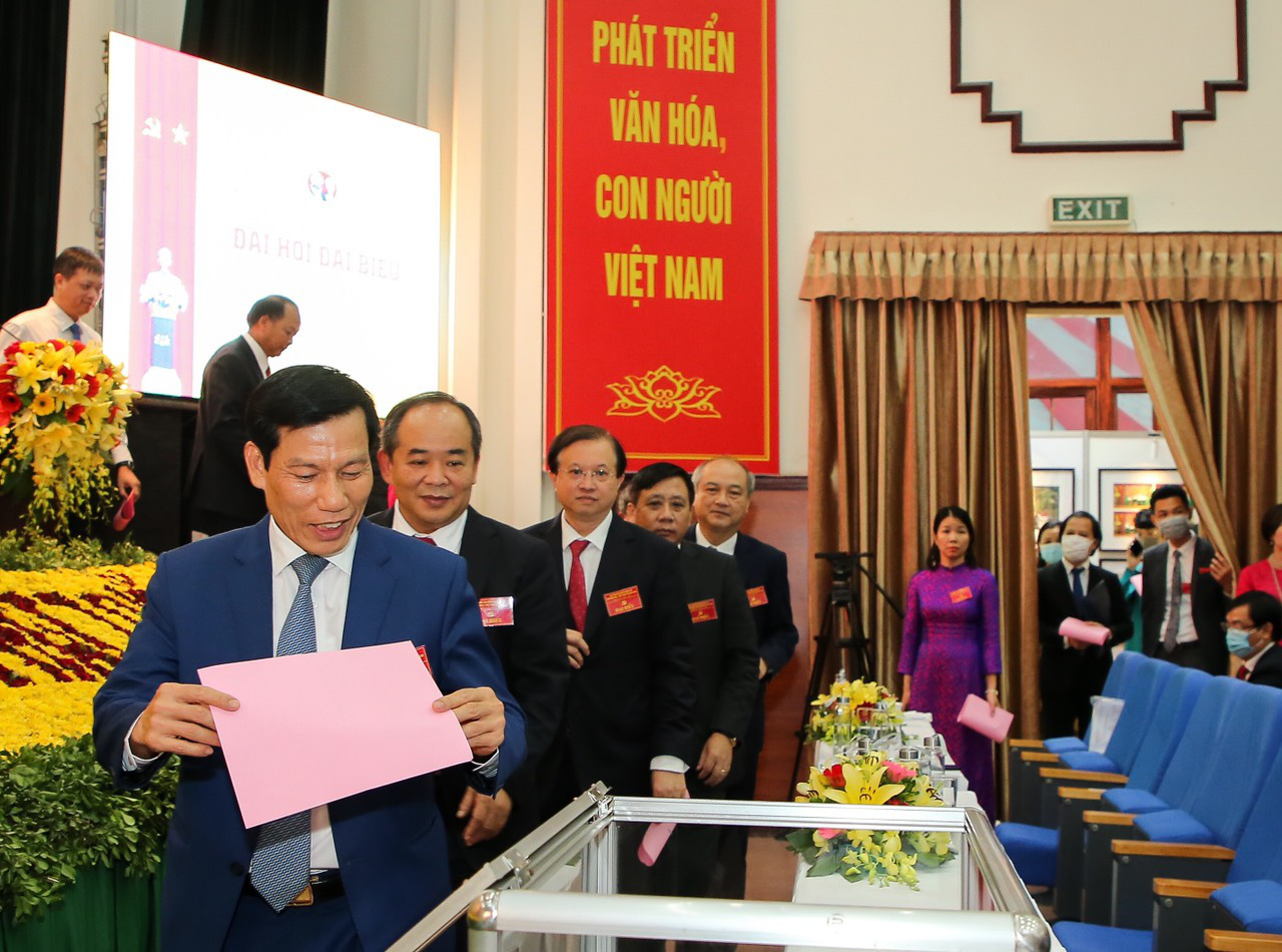 Thứ trưởng Tạ Quang Đông được bầu giữ chức Bí thư Đảng ủy Bộ VHTTDL nhiệm kỳ 2020 - 2025 - Ảnh 1.