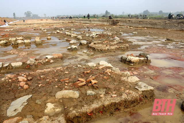 Thanh Hóa: Nhiều phát hiện quan trọng từ việc khai quật khảo cổ di tích Thành Nhà Hồ - Ảnh 2.
