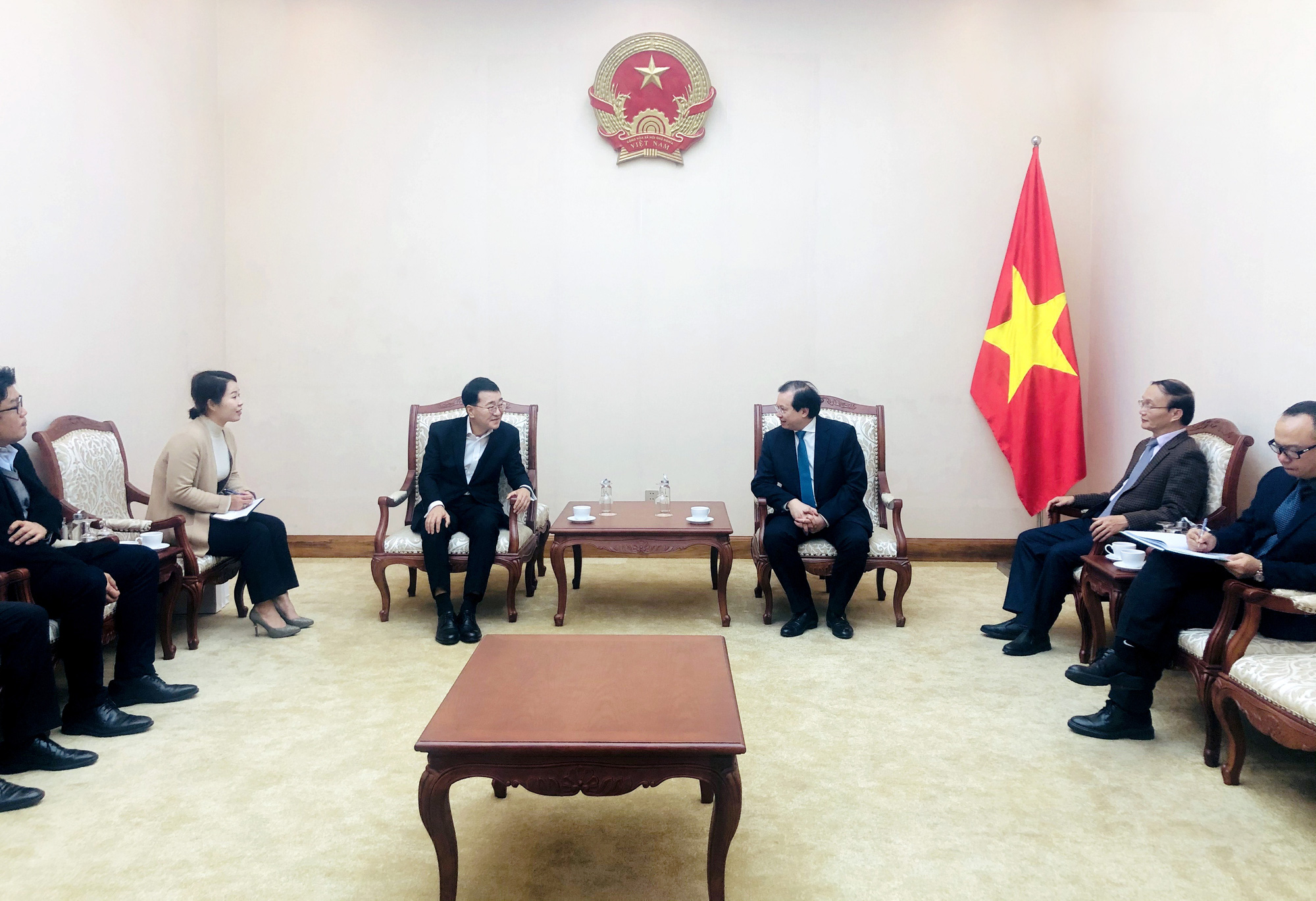Thứ trưởng Tạ Quang Đông tiếp Chủ tịch Tập đoàn CJ Việt Nam - Ảnh 1.