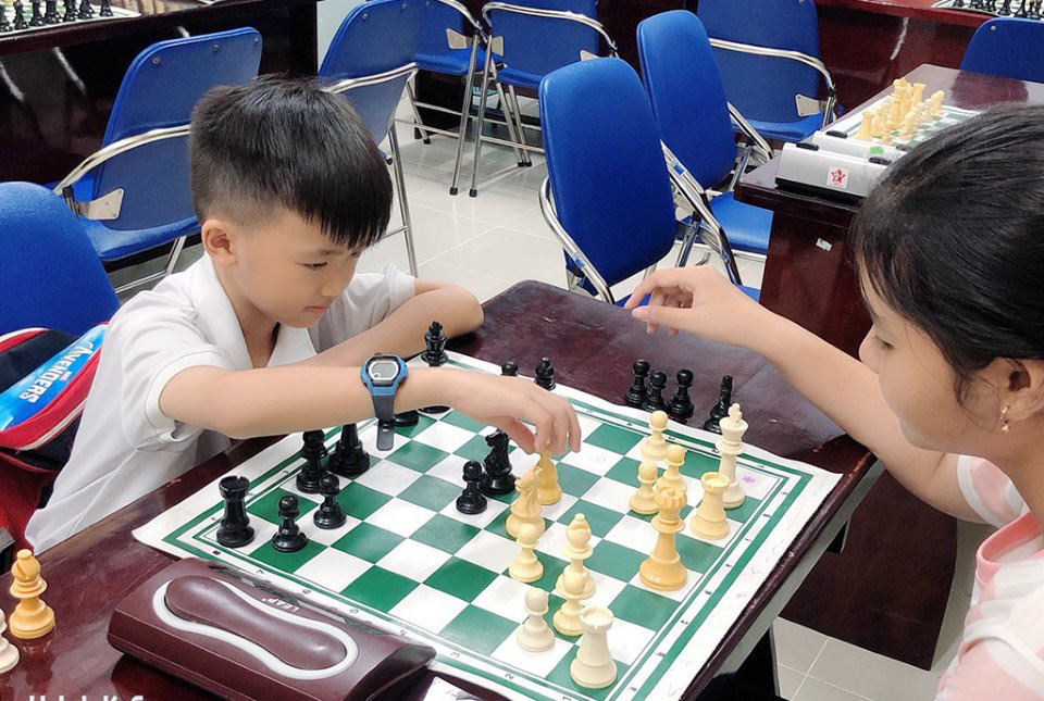 Hướng dẫn chơi cờ vua cho người mới bắt đầu hay nhất 2024