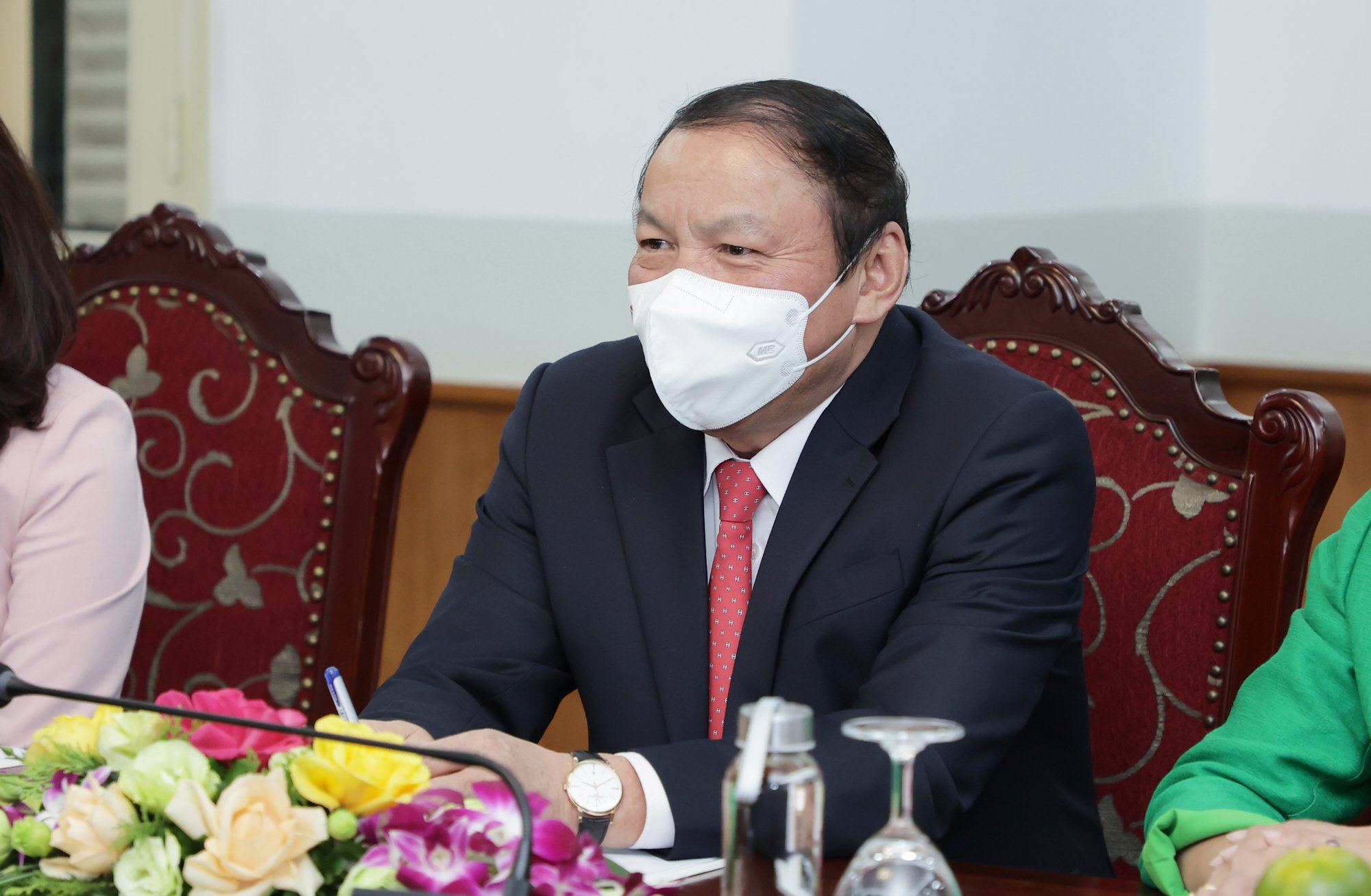 Bộ trưởng Nguyễn Văn Hùng đề nghị phía Hàn Quốc phối hợp tổ chức Tuần Văn hóa Hàn Quốc tại Việt Nam - Ảnh 2.