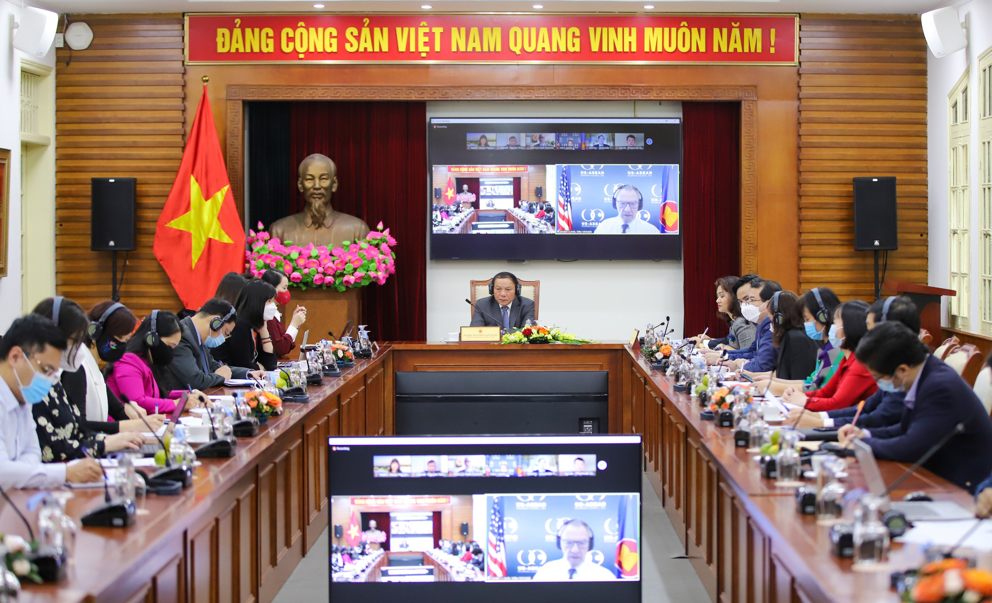Bộ trưởng Nguyễn Văn Hùng mong muốn doanh nghiệp Hoa KỲ - ASEAN đồng hành cùng Việt Nam thúc đẩy kinh doanh du lịch - Ảnh 1.