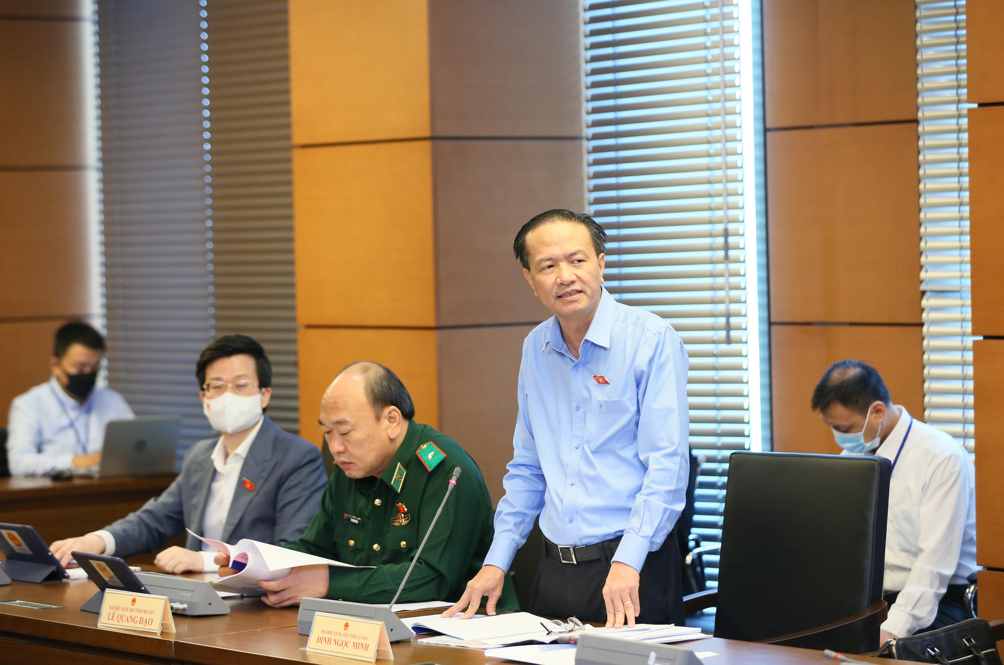 Bộ trưởng Nguyễn Văn Hùng: Qua dịch bệnh đã đặt ra bài toàn về phát triển hài hòa giữa đô thị hóa và công nghiệp hóa - Ảnh 3.