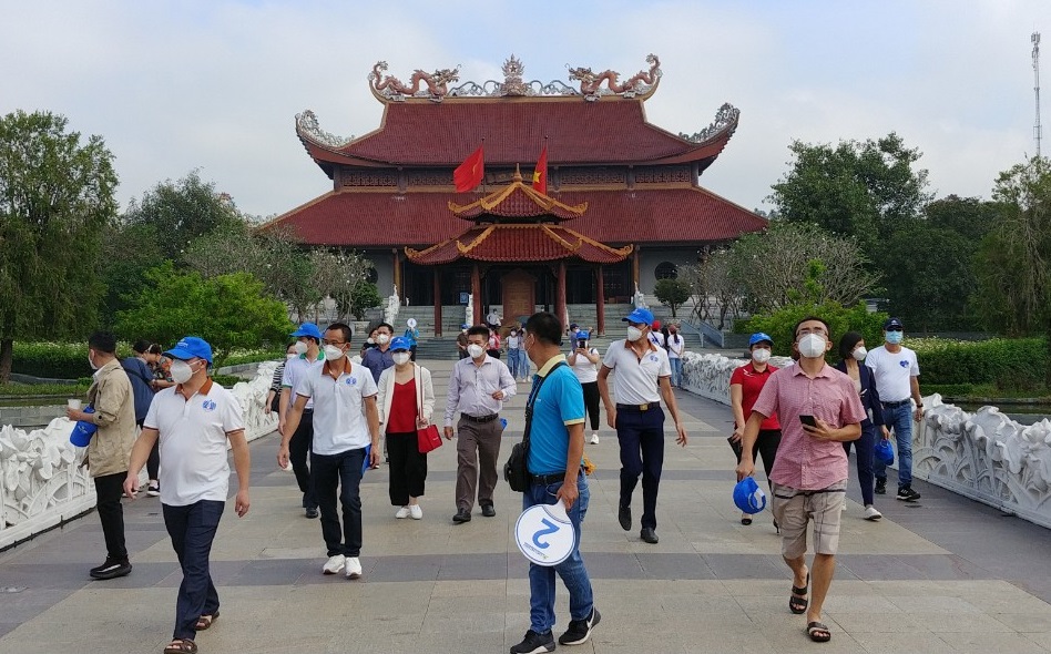 Mở tour du lịch liên tuyến đầu tiên TP Hồ Chí Minh - Tây Ninh - Ảnh 1.