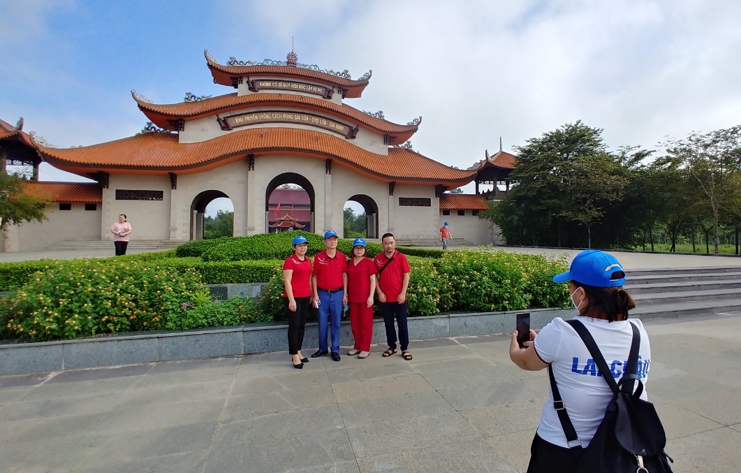 Mở tour du lịch liên tuyến đầu tiên TP Hồ Chí Minh - Tây Ninh - Ảnh 4.