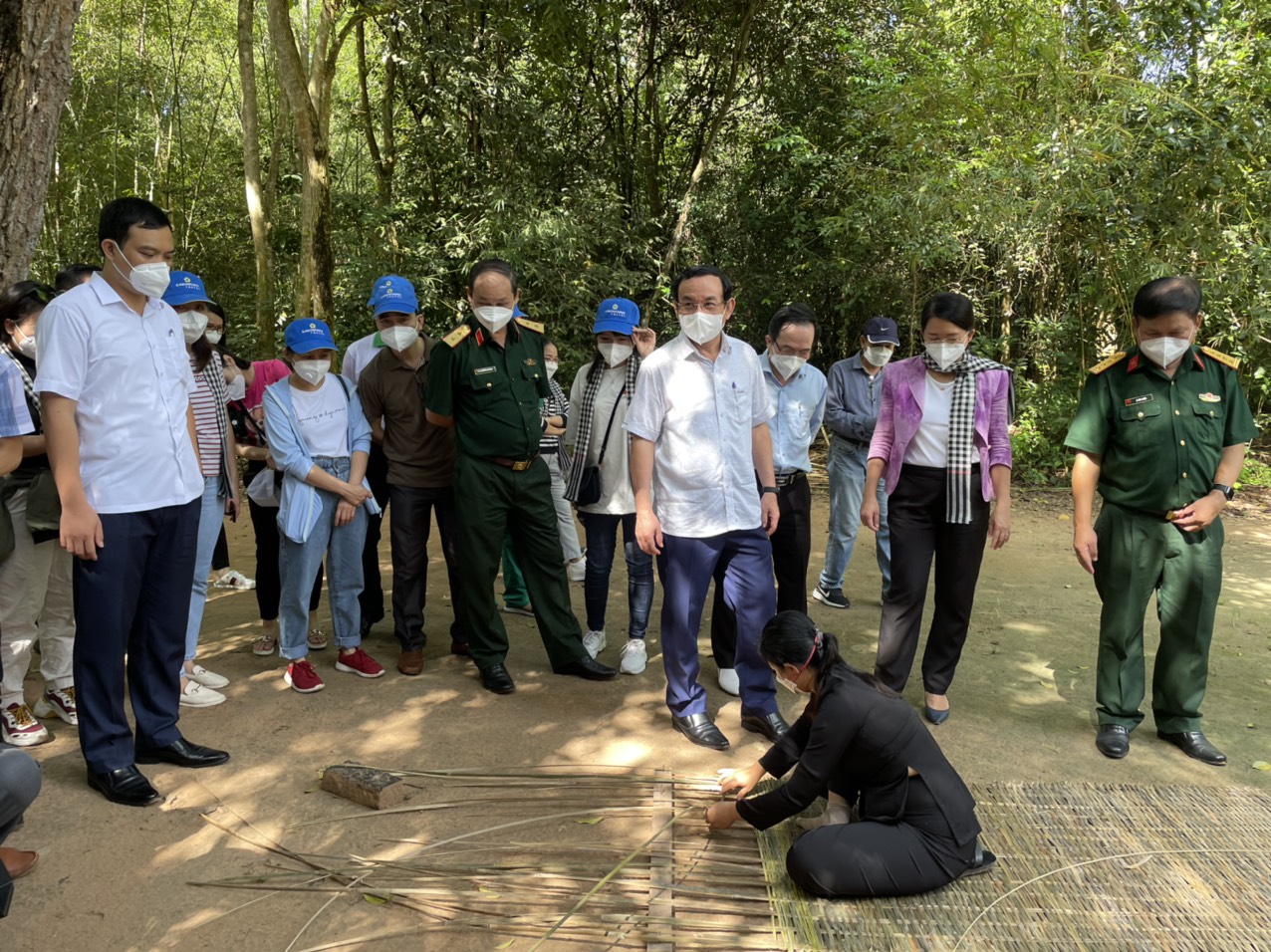 Mở tour du lịch liên tuyến đầu tiên TP Hồ Chí Minh - Tây Ninh - Ảnh 7.