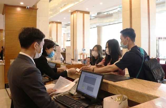 Quảng Ninh: Hướng dẫn tạm thời đánh giá an toàn phòng, chống dịch Covid-19 đối với các cơ sở kinh doanh du lịch - Ảnh 1.