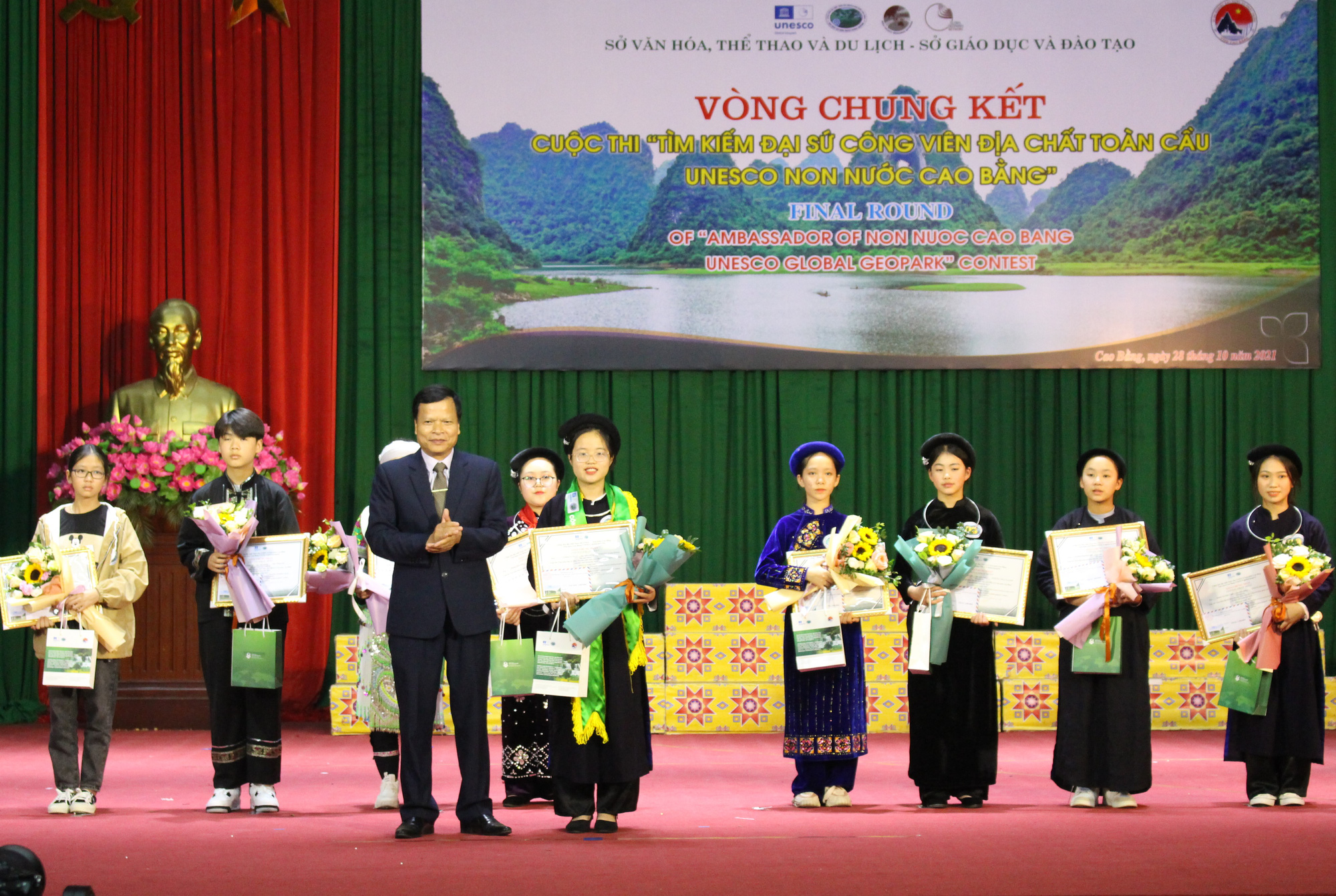 Chung kết Cuộc thi &quot;Tìm kiếm Đại sứ Công viên địa chất Toàn cầu UNESCO Non nước Cao Bằng&quot; - Ảnh 3.