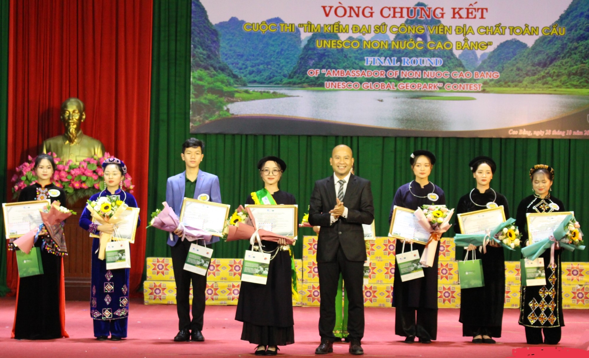 Chung kết Cuộc thi &quot;Tìm kiếm Đại sứ Công viên địa chất Toàn cầu UNESCO Non nước Cao Bằng&quot; - Ảnh 2.