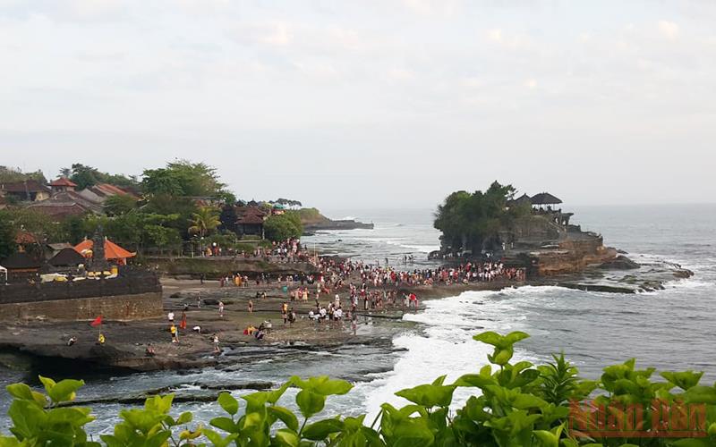 Indonesia mở cửa lại Bali cho khách quốc tế từ 14/10 - Ảnh 1.