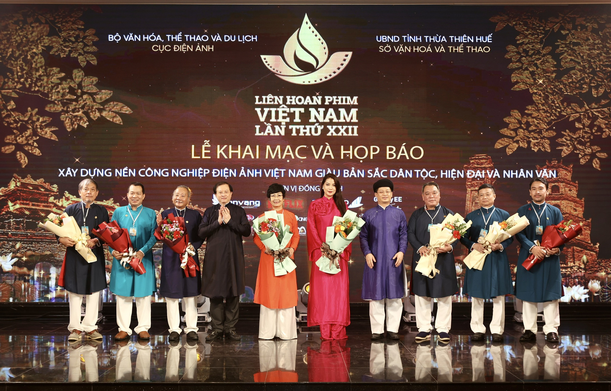 Khai mạc Liên hoan phim Việt Nam lần thứ XXII - Dấu ấn văn hóa nghệ thuật tiêu biểu của năm 2021 - Ảnh 4.
