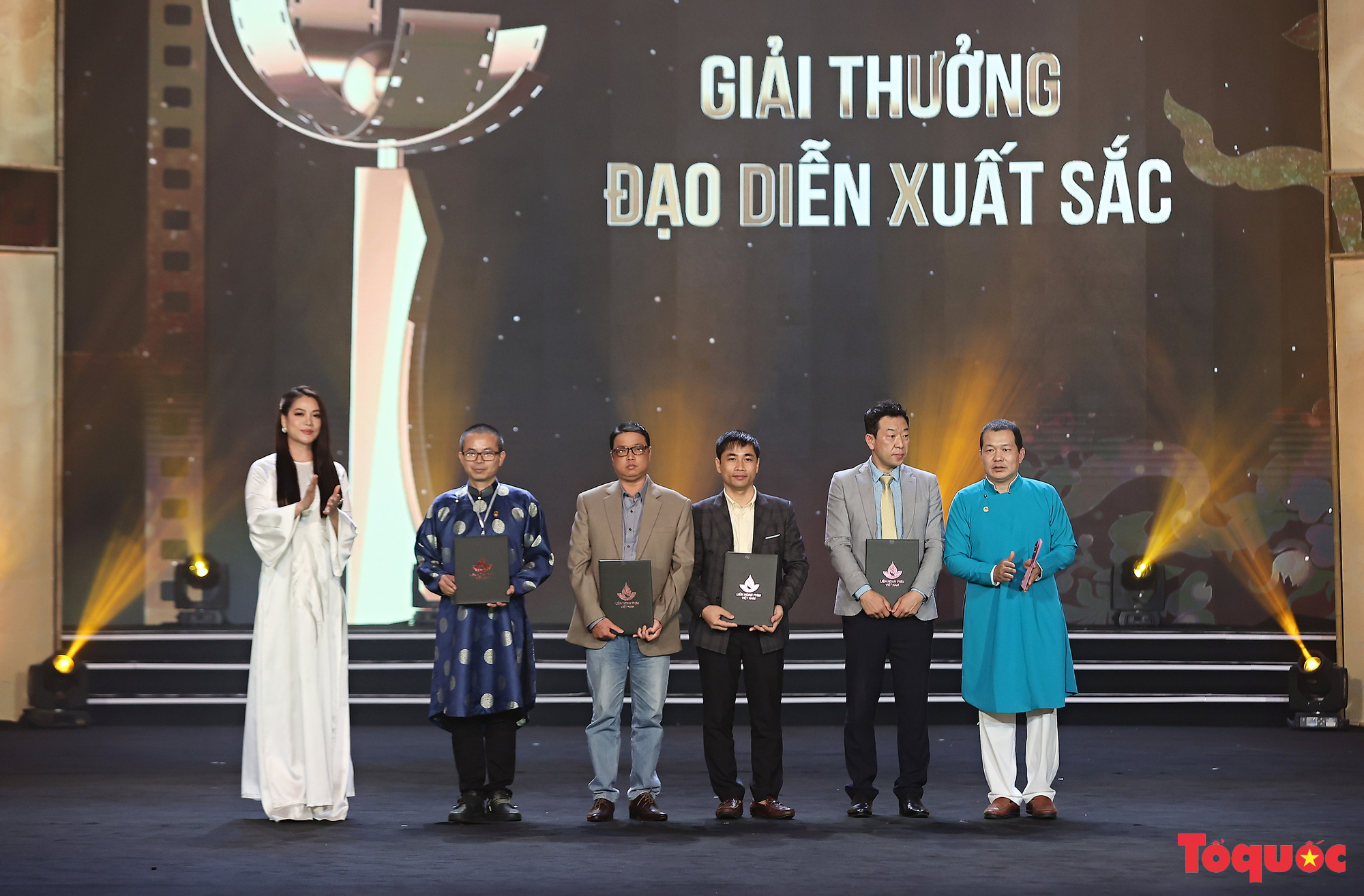 Toàn cảnh Lễ Bế mạc và trao giải Liên hoan phim Việt Nam lần thứ XXII  - Ảnh 13.